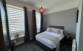 The Globe Apartments